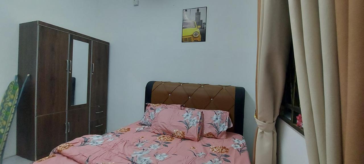 Myrol Homestay Kulim Esterno foto