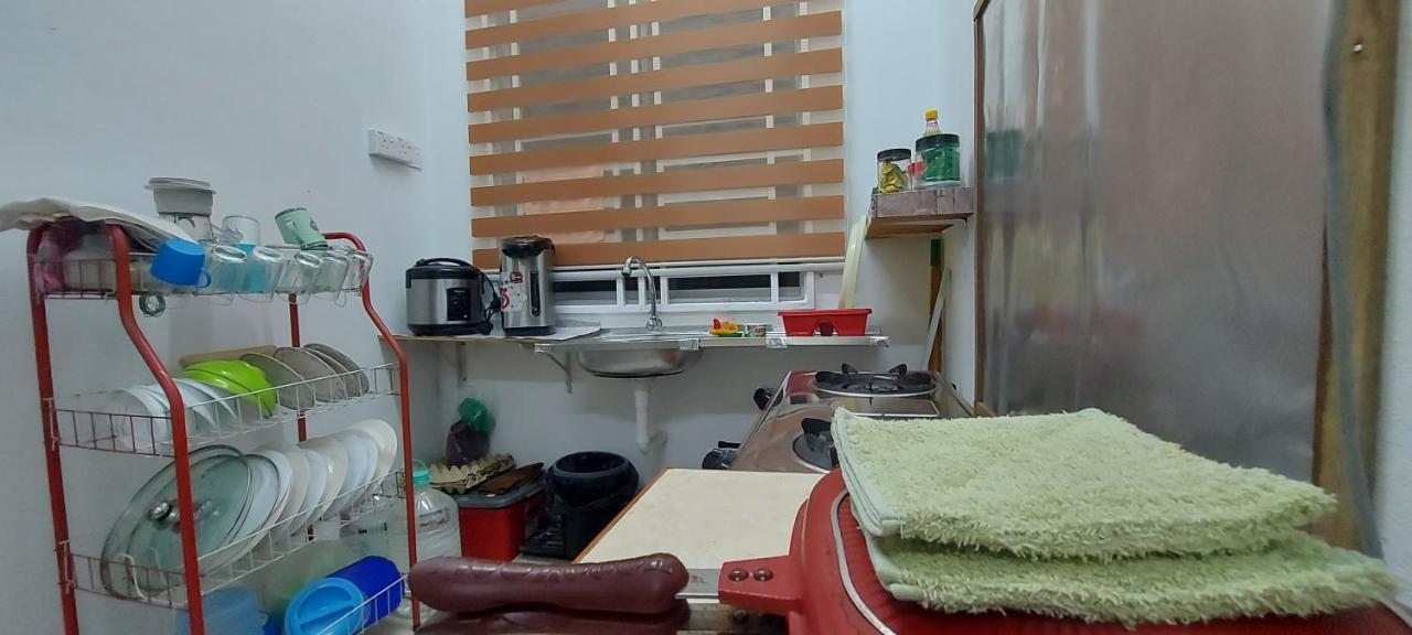 Myrol Homestay Kulim Esterno foto